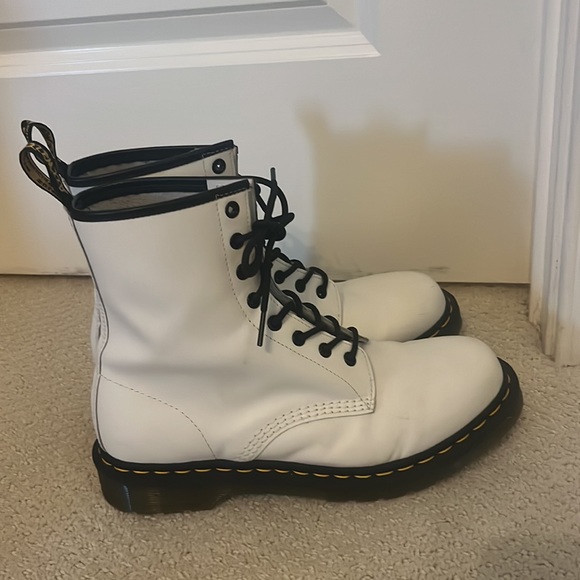 Dr. Martens white combat boots size 10 - Picture 4 of 7